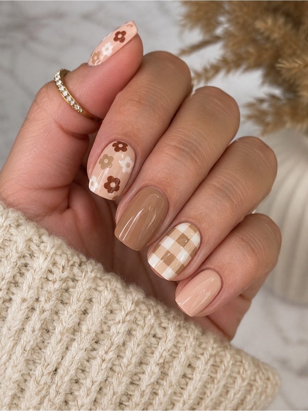 🌸 Blush Gingham Garden Press-On Nails | Short Square | 24-Piece Set